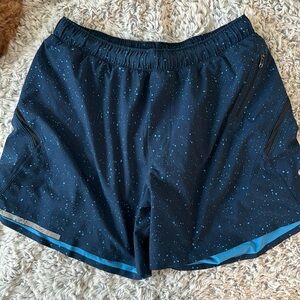 Lululemon 5” lined shorts